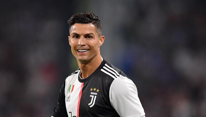 99 143500 cristiano ronaldo mustache 700x400
