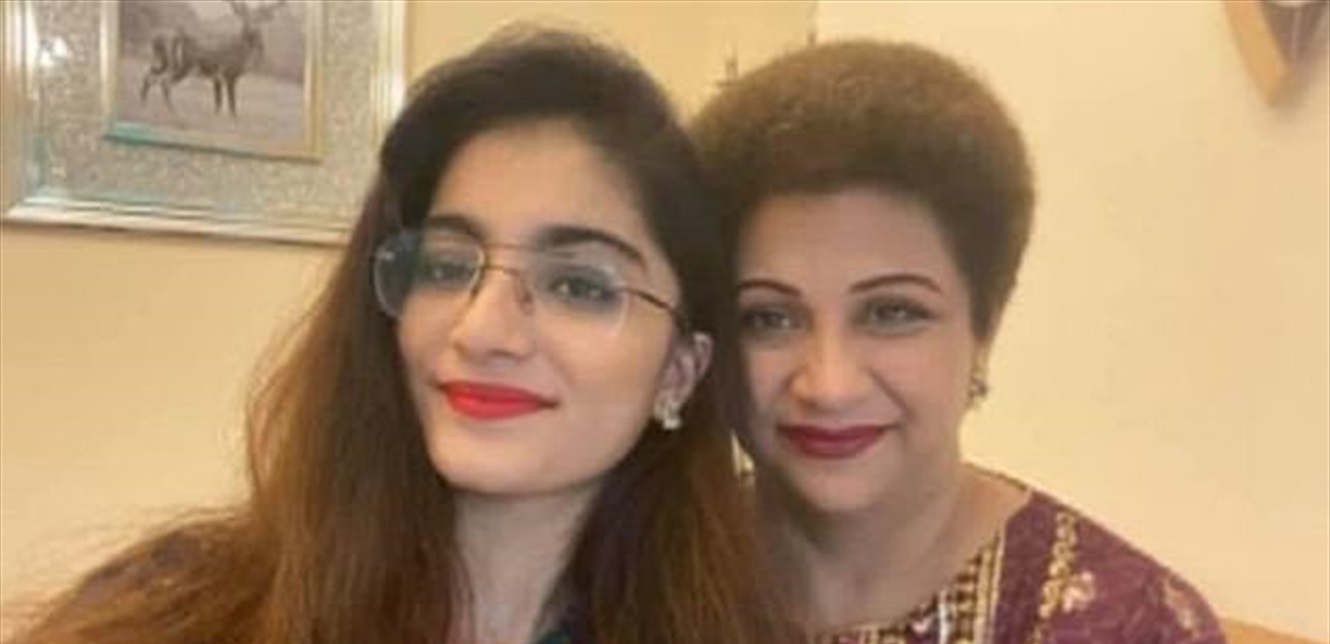 ام و ابنتها