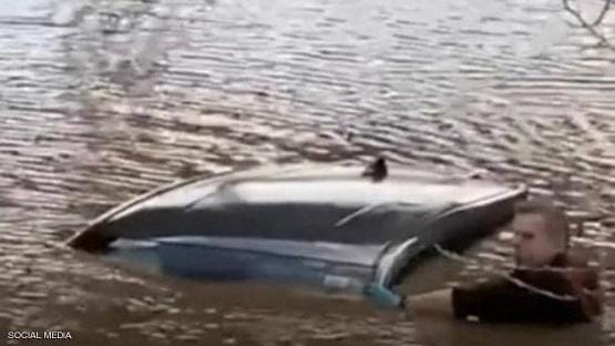 main image5fe745e1cb064