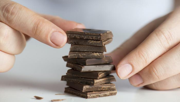 173 182244 benefits chocolate breakfast eating 700x400