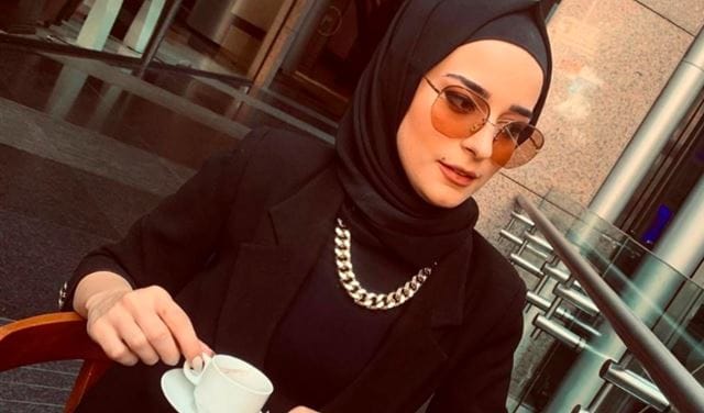 9999875468975649856489756433333