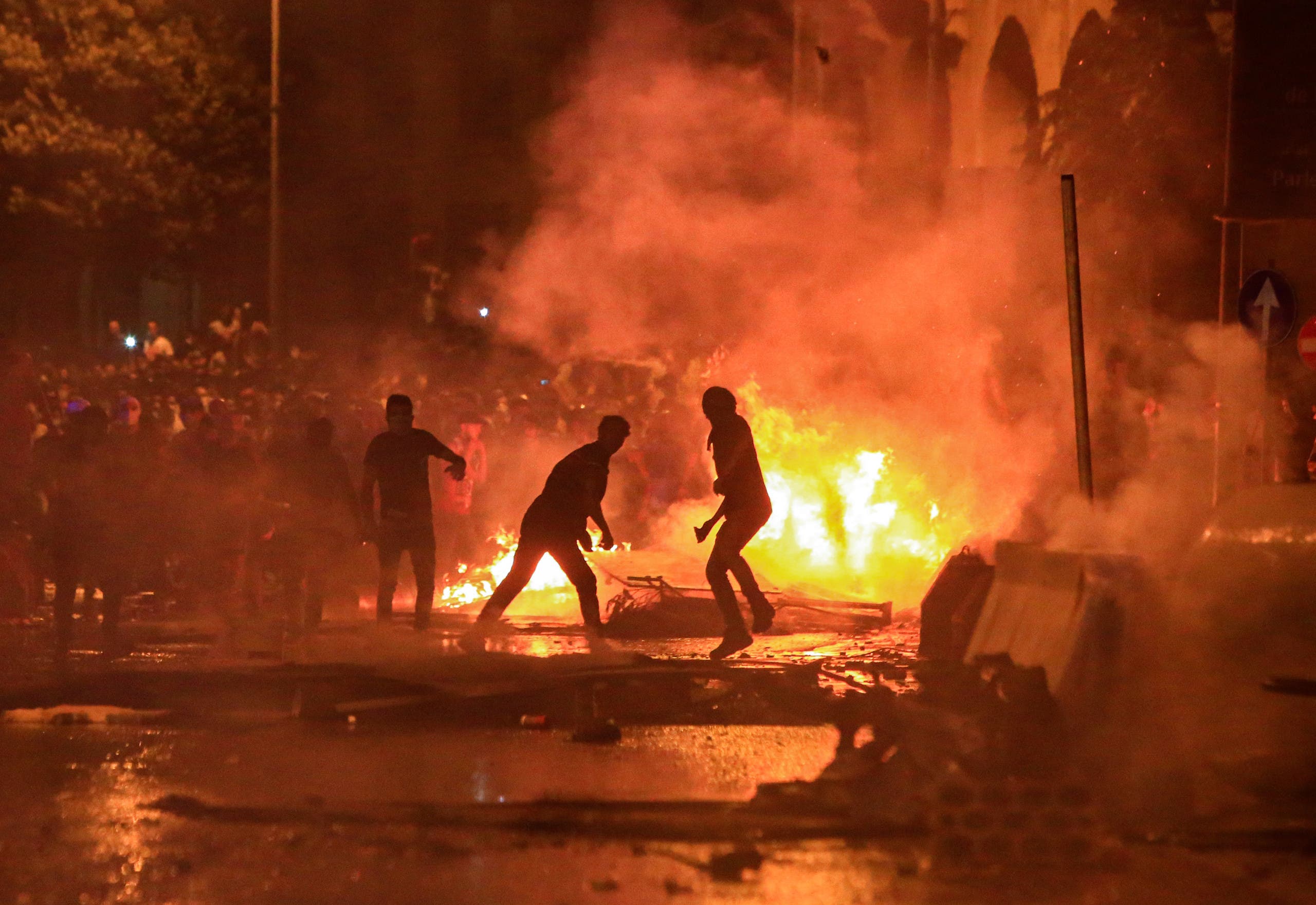 99999875648975468975648976543333