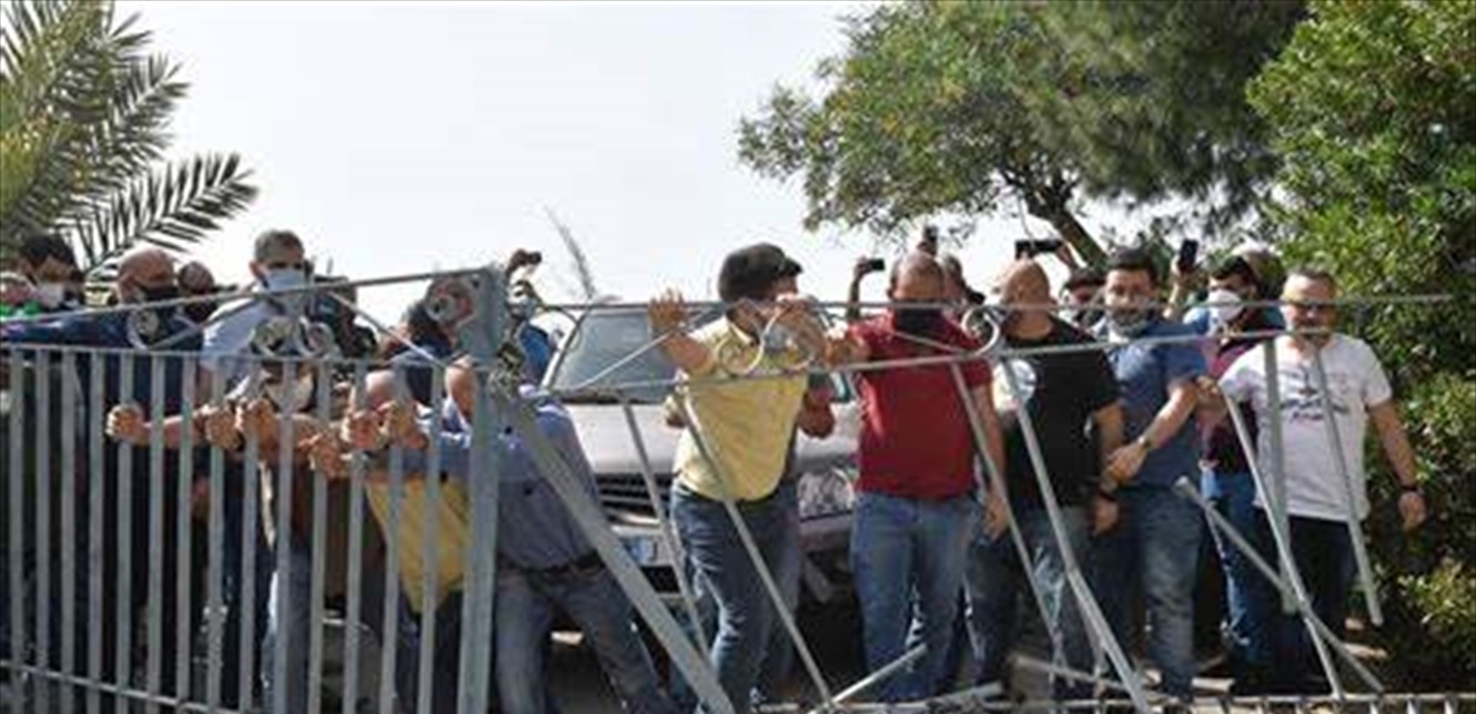 99999987654897456987564978465987643333