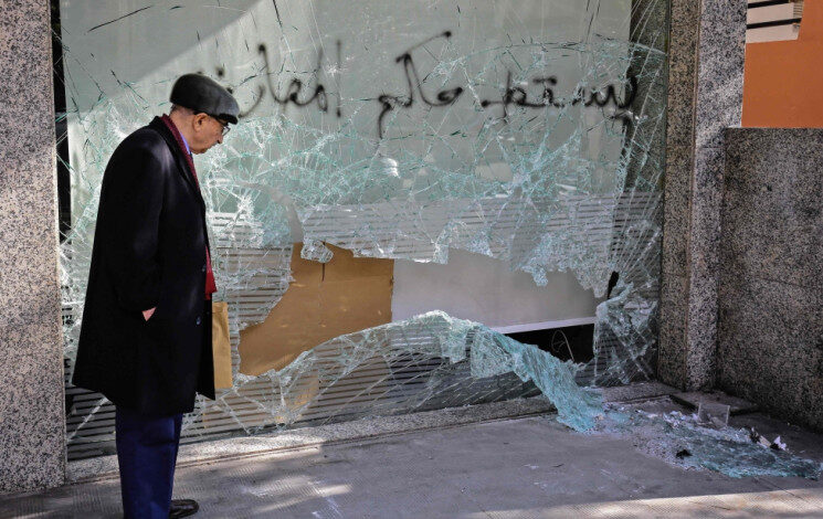 لبنان سقوط مدوي