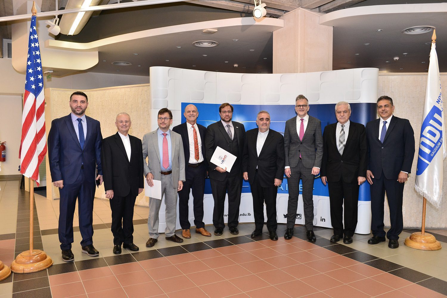 الوكالة الأميركية للتنمية الدولية تطلق مبادرة الدعم المالي لجامعة سيدة اللويزة