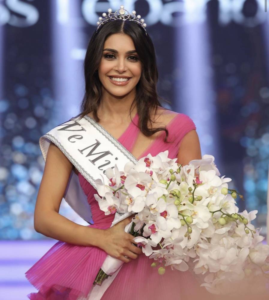 ملكة جمال لبنان ياسمينا زيتون_9999998764597856498768976433333