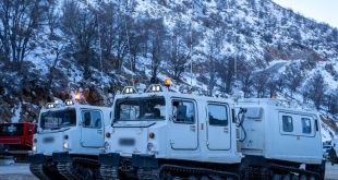 حزب الله, جبل الشيخ, التزلج على جبل الشيخ, الجيش الإسرائيلي, هجوم حماس, صواريخ حزب الله, الهجمات الصاروخية, الأمن في لبنان, الأمن في إسرائيل, الحروب في الشرق الأوسط, التوترات بين إسرائيل وحزب الله, لبنان وإسرائيل, مناطق التزلج في إسرائيل, توترات الحدود الشمالية, الأمن على الحدود اللبنانية, الجيش اللبناني, السياحة في إسرائيل, إغلاق منتجع التزلج, الأحداث الأمنية في الشرق الأوسط,Hezbollah, Mount Hermon, skiing on Mount Hermon, Israeli army, Hamas attack, Hezbollah rockets, missile attacks, Lebanon security, Israel security, Middle East wars, tensions between Israel and Hezbollah, Lebanon and Israel, ski resorts in Israel, northern border tensions, Lebanese border security, Lebanese army, tourism in Israel, ski resort closure, Middle East security events