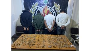 قوى الأمن الداخلي تطيح بعصابة سرقة مليون دولار من الذهب في صور 1 قوى الأمن الداخلي تطيح بعصابة سرقة مليون دولار من الذهب في صور 1