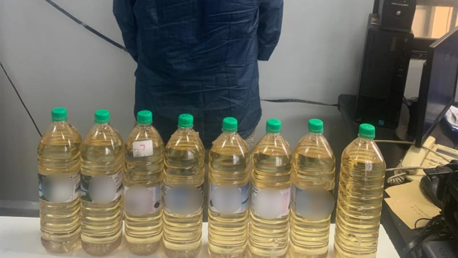 إحباط عملية تهريب دولية كوكايين سائل داخل عبوات زيت في شحنة متجهة إلى لبنان عبر دمشق بتعاون أمني سوري لبناني